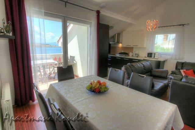 Apartman Kondic Omišalj Zewnętrze zdjęcie