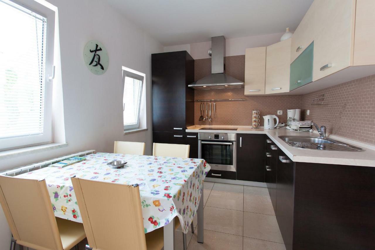 Apartman Kondic Omišalj Zewnętrze zdjęcie